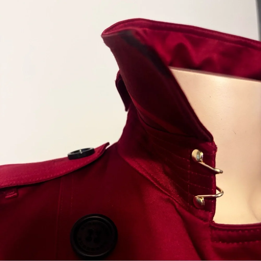 If sultry seductress is your vibe…this sexy, scarlet Burberry trench & u r MFEO - Picture 2 of 11